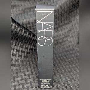 Nars Radiant Primer Base Coat.